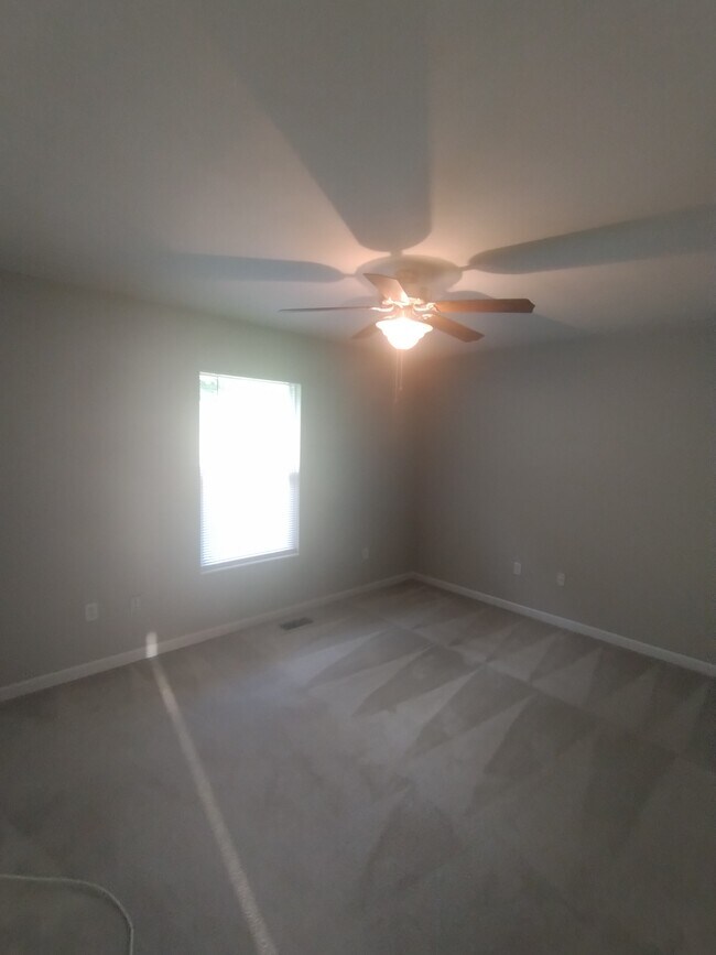 Building Photo - 4724 Land Rush Dr