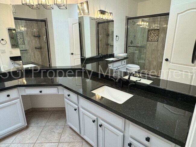 Building Photo - 11548 N 114th Pl