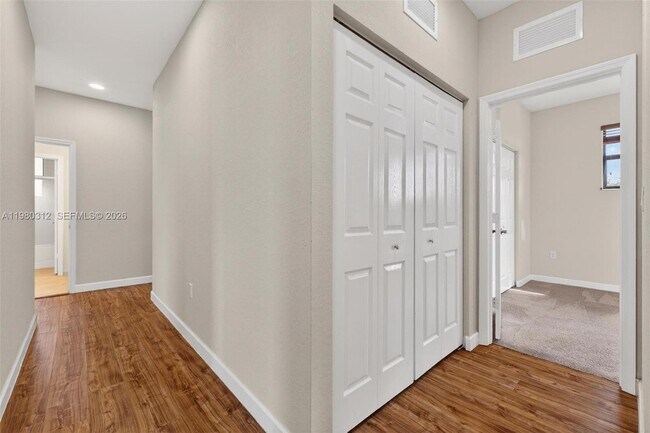 Building Photo - 11561 SW 232nd Ln