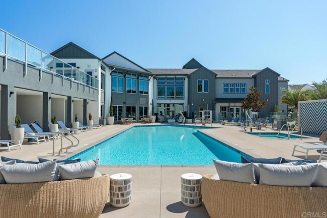 Building Photo - 2080 Paseo Belluno