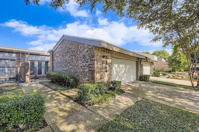 Building Photo - 12364 Montego Plaza