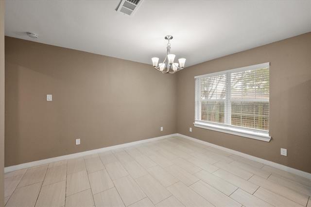 Building Photo - 5806 Village Glen Trail