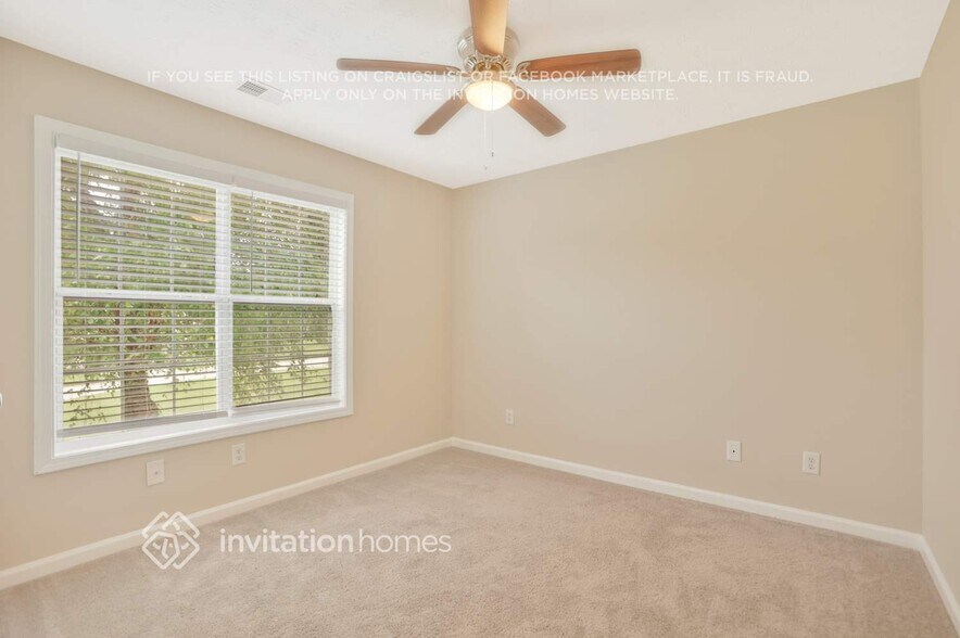 Building Photo - 405 Anita Dr