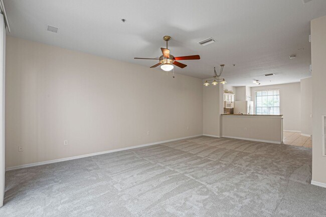 Building Photo - 3 Bed 2, Full Bath, 2 Half Bath, 1 Car Garage Townhome near MacDill AFB