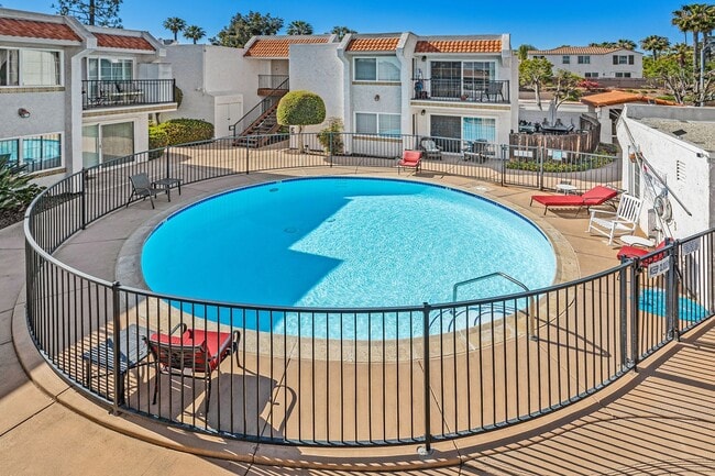 Building Photo - 1499 Broadway