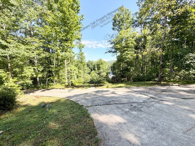 Building Photo - 1211 Moorefield Memorial Hwy