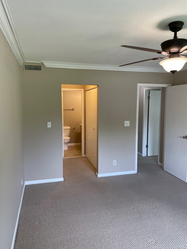 Bedroom 3 - 6099 Majors Ln