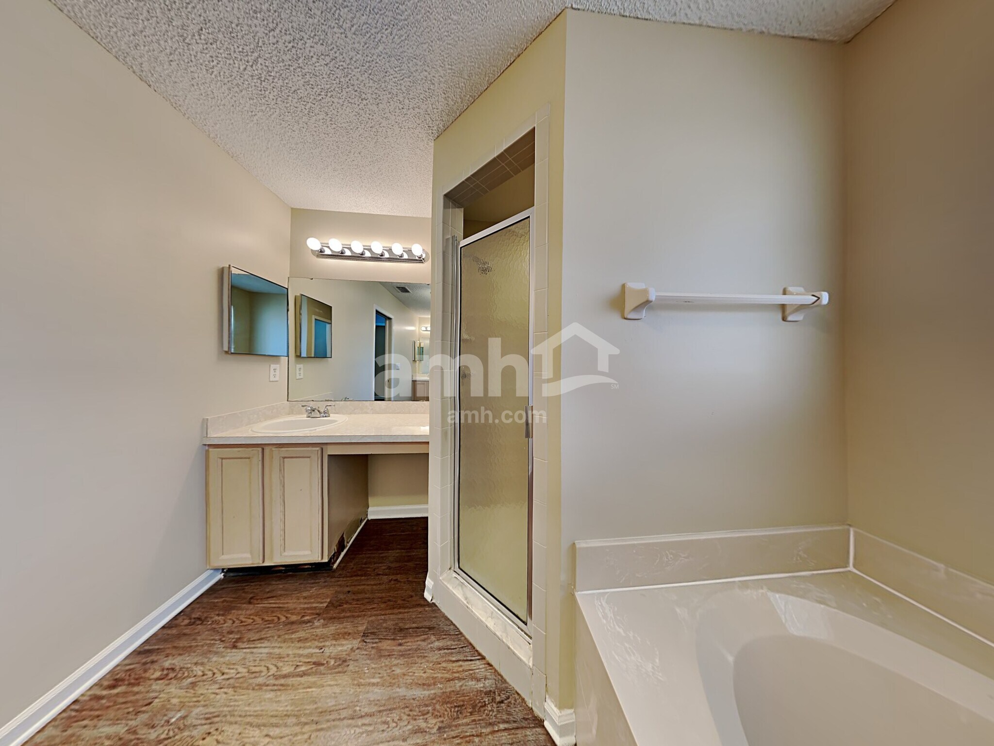 Building Photo - 5427 Riverbreeze Ct