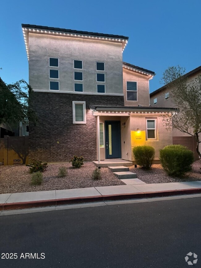 Building Photo - 7138 W Kent Dr