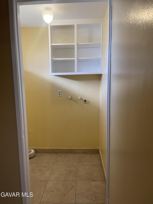 Building Photo - 2004 W Oldfield St