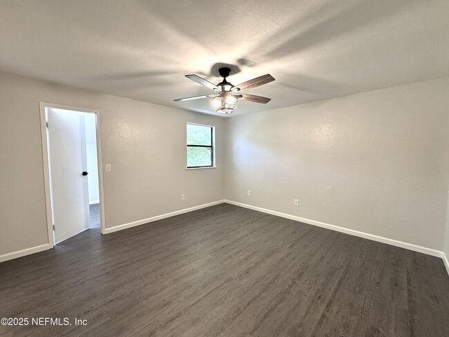 Building Photo - 2964 Songbird Dr