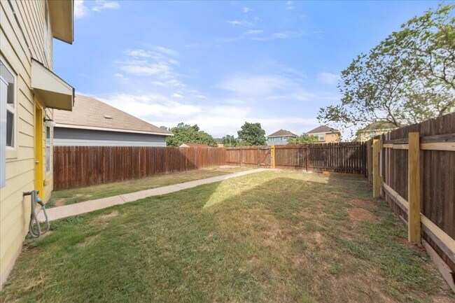 Building Photo - 4529 Kind Way