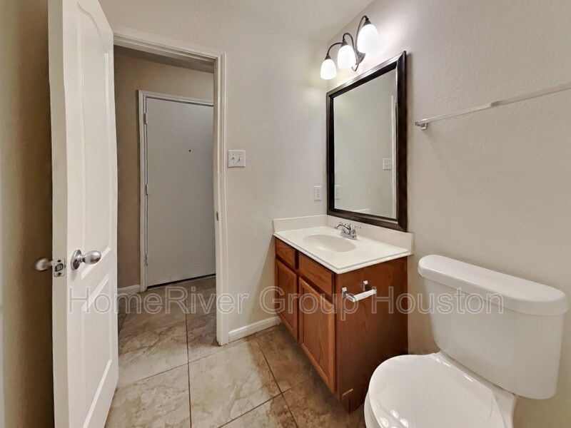 Building Photo - 3602 Avalon Castle Dr