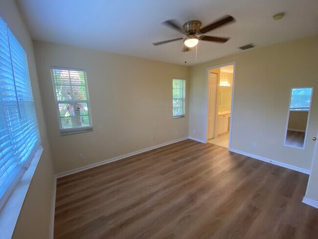 Building Photo - 4456 Regal Ct