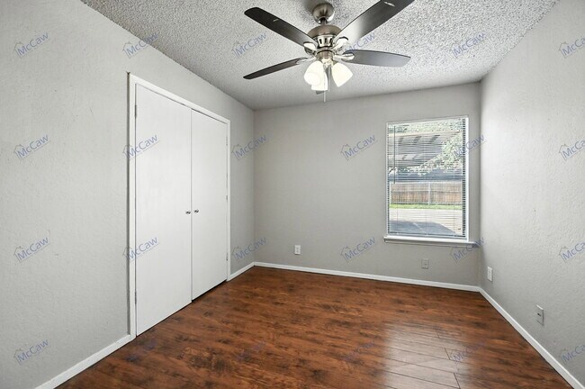 Building Photo - 6176 Vega Dr