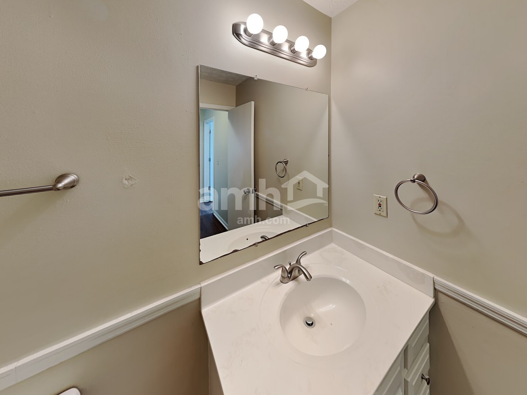 Building Photo - 6429 Ewen Cir