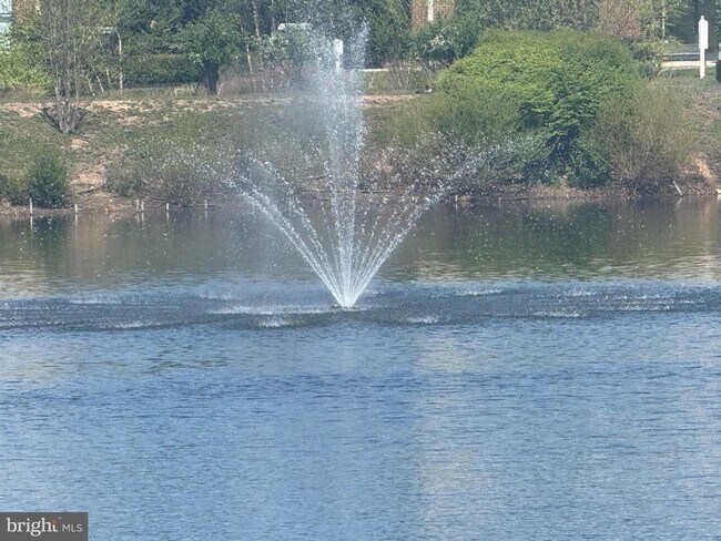 Building Photo - 2604 Chapel Lake Dr