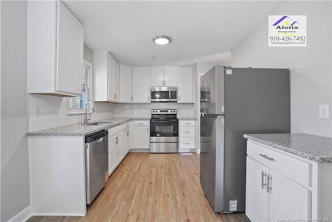 Building Photo - 2312 Enloe St