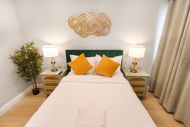 Building Photo - 6168 Cumberland St