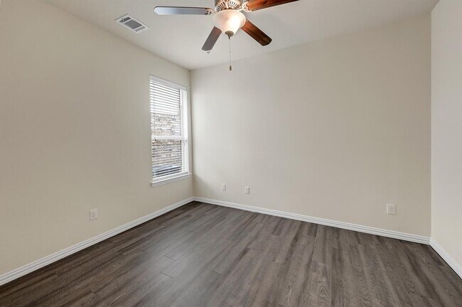 Building Photo - 13609 Summer Spring Ln