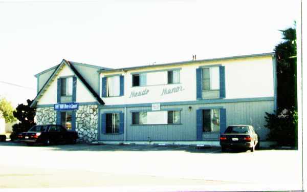 Building Photo - Meade Manor