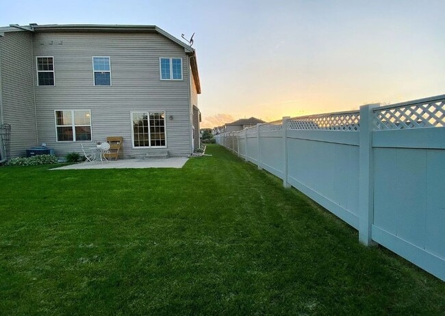 Building Photo - 3488 Horse Creek Dr