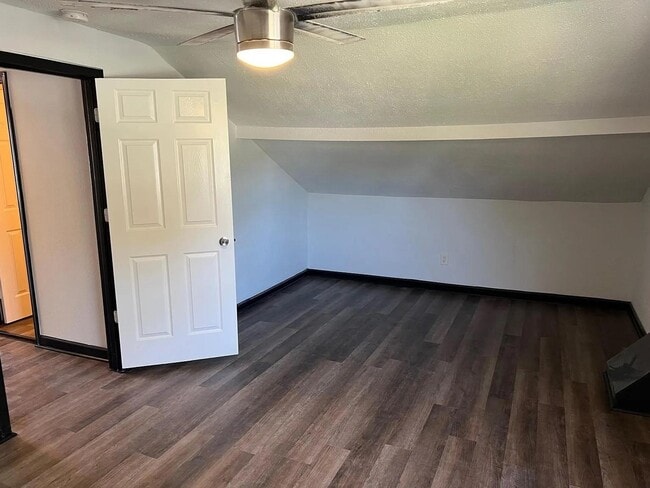 Building Photo - 3814 Cosby St