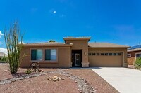 Building Photo - 60639 E Eagle Heights Dr
