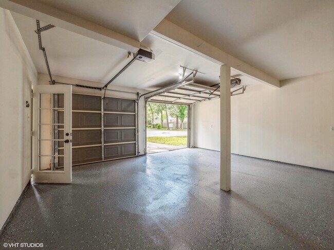 Building Photo - 1320 E Red Cedar Cir