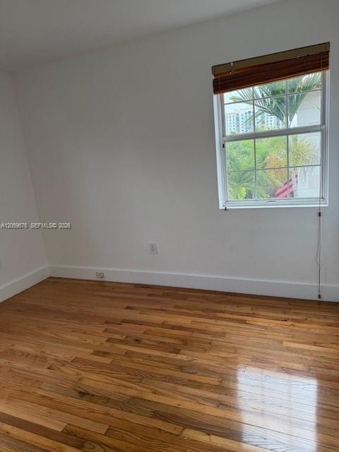 Building Photo - 15 Sidonia Ave