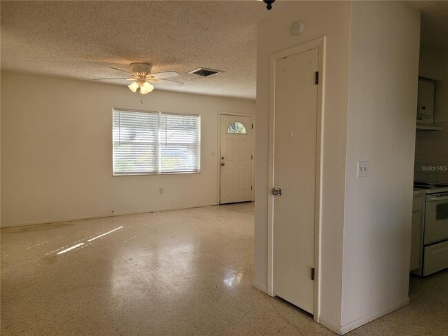 Building Photo - 1820 Martin St