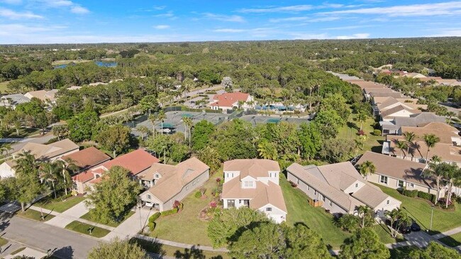 Building Photo - 3033 SE Brierwood Pl