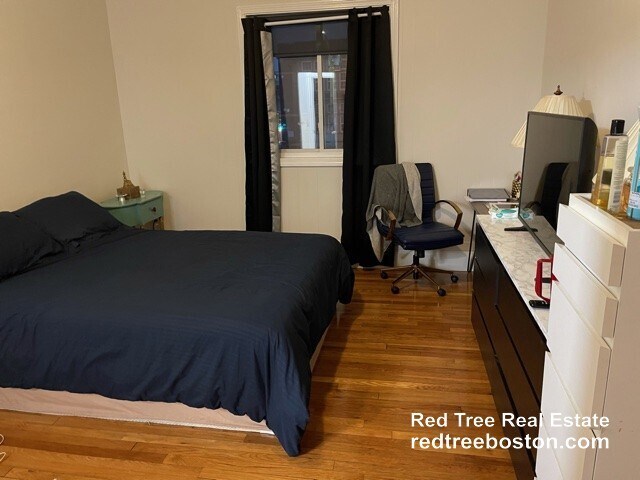 Building Photo - 40 Orchard Rd