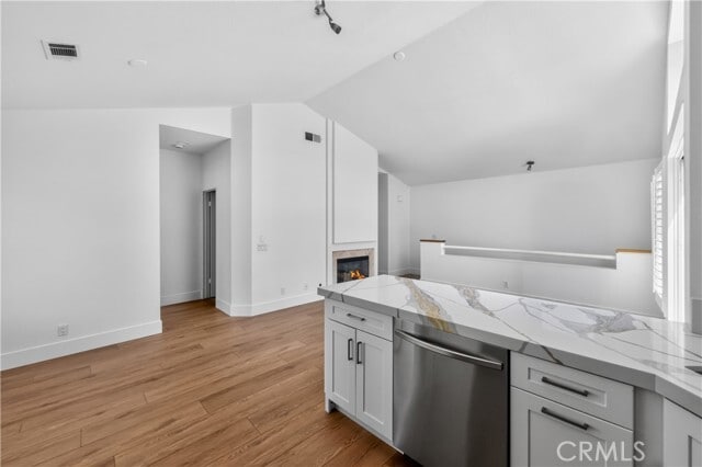 Building Photo - 18 Glen Cove