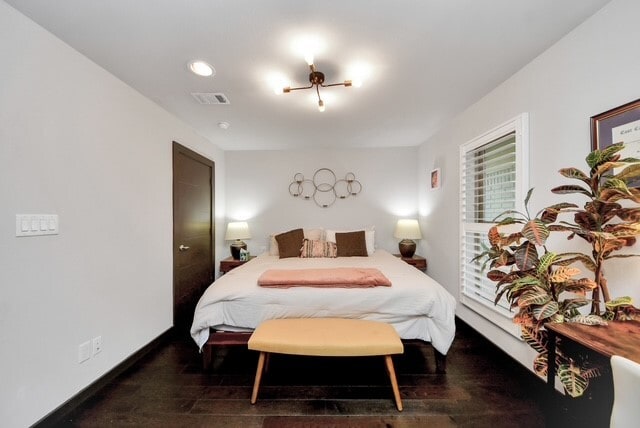 Building Photo - 1410 Hyde Park Blvd