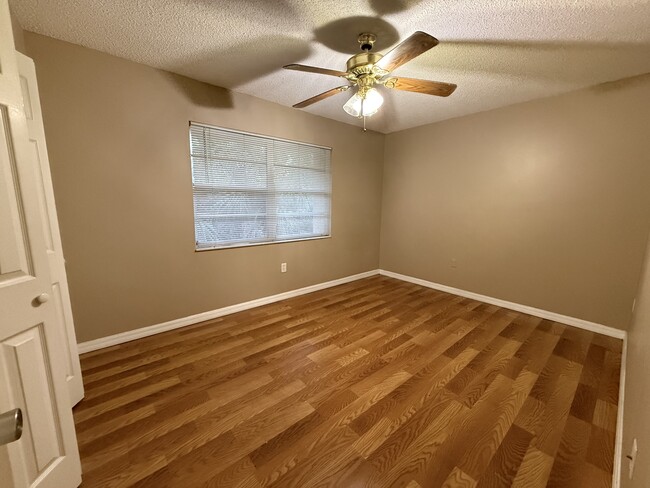 Building Photo - 4800 Rilma Ave