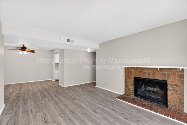 Building Photo - 1536 Springlet Ct