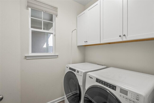 Building Photo - 8681 Rain Song Rd