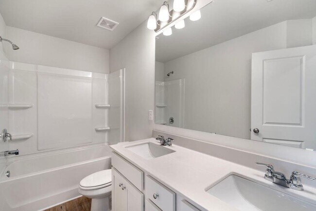 Building Photo - 420 Pt Pl Dr