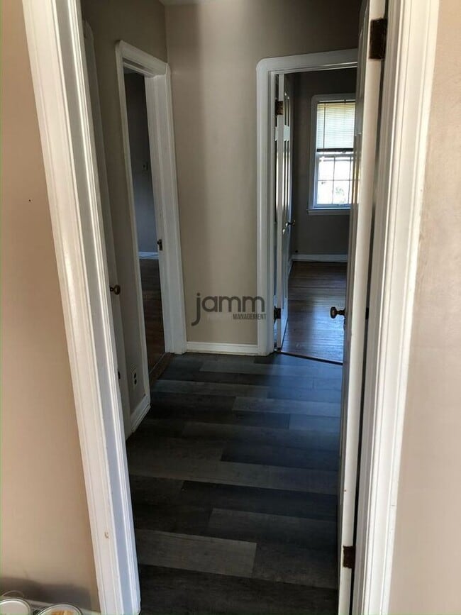 Building Photo - 17724 Hilliard Rd