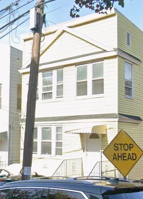 Primary Photo - 154 Bleecker St