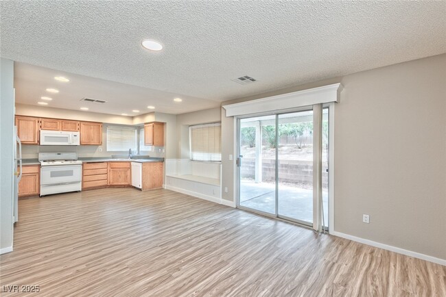 Building Photo - 1051 Overture Dr