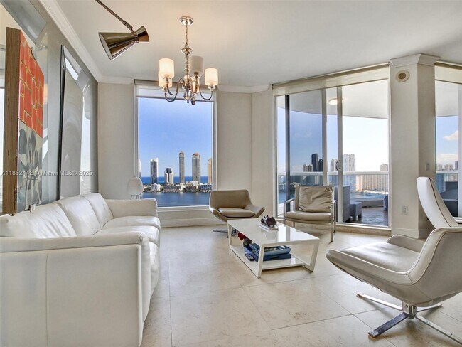 Building Photo - 6000 Island Blvd