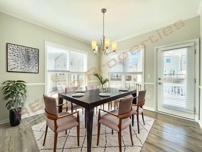 Building Photo - Beautiful End Unit 3 Story 3 bedroom, 3.5 bathroom Townhome with 2 Car-Garage in 540 Townes subdi...