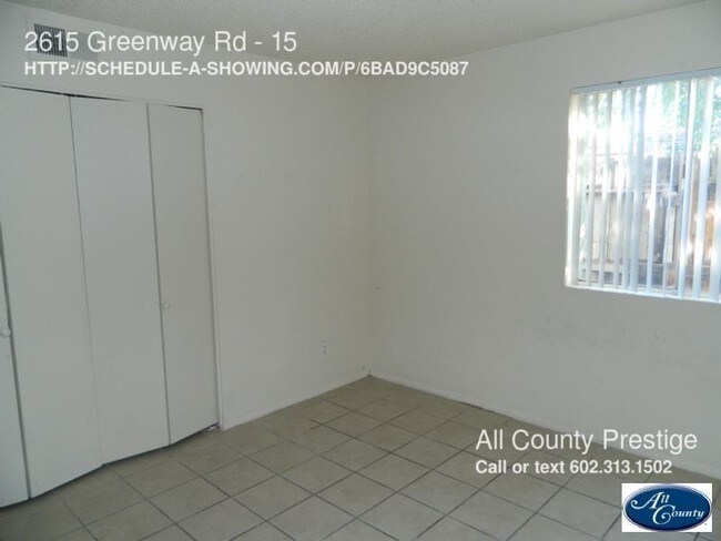 Building Photo - 2615 E Greenway Rd