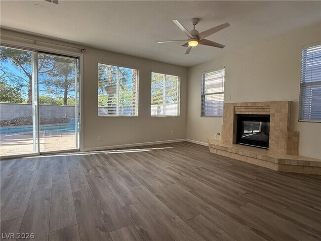Building Photo - 1908 Thunder Ridge Cir