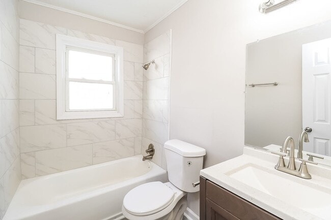 Building Photo - Ready to for Move-In