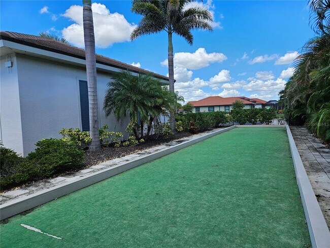 Building Photo - 9839 Haze Dr