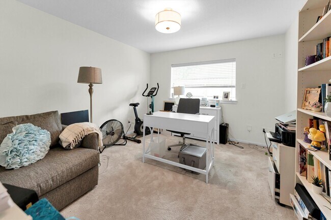 Building Photo - 6603 Pauma Dr