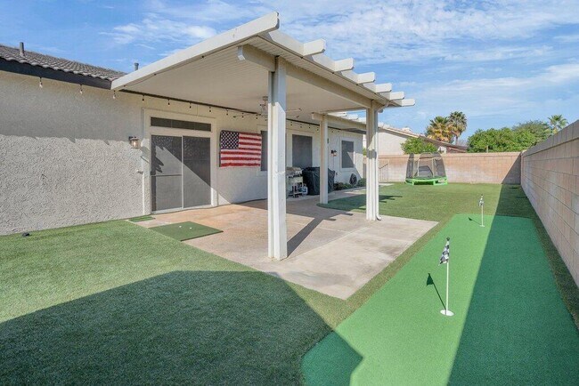 Building Photo - 45180 Debbie Dr